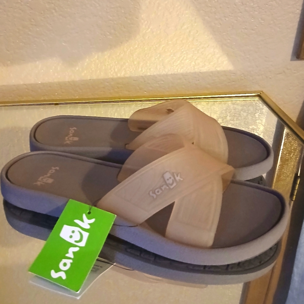 Sanuk Beachwalker Sandals